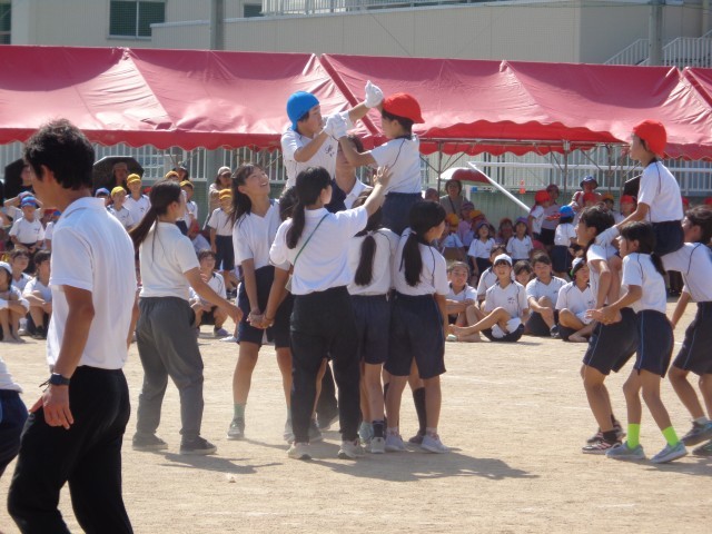 騎馬戦（高学年）