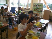 袋を使っておにぎりをつくったよ