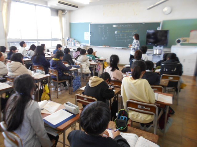 ５年２組　算数の様子