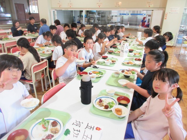 食堂のご飯もとっても美味しかったです。