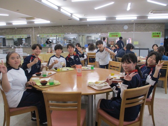 食堂での様子