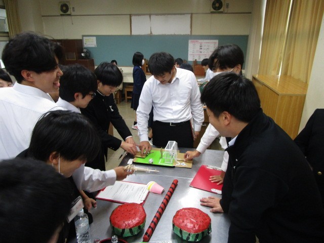 家庭科　幼児のおもちゃ①