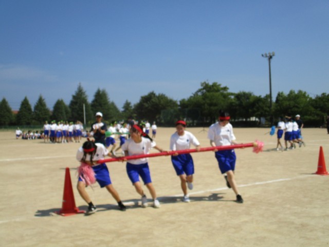 八の字にコーンを回ります